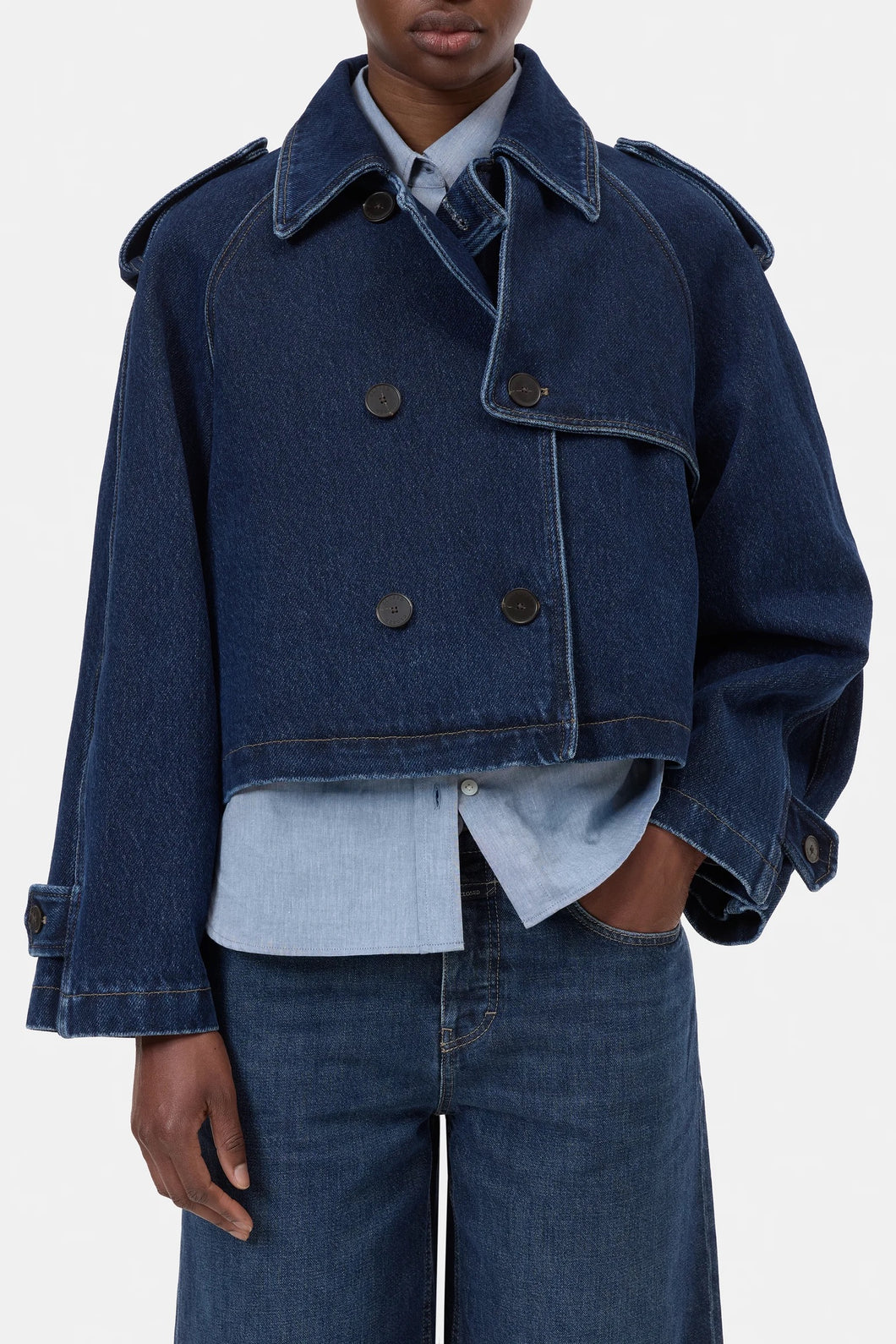 Closed Cropped Trench C97133-18L-24 DBL