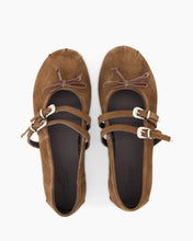 Afbeelding in Gallery-weergave laden, Posa Vita Ballerina Double Strap Suede Dark Brown
