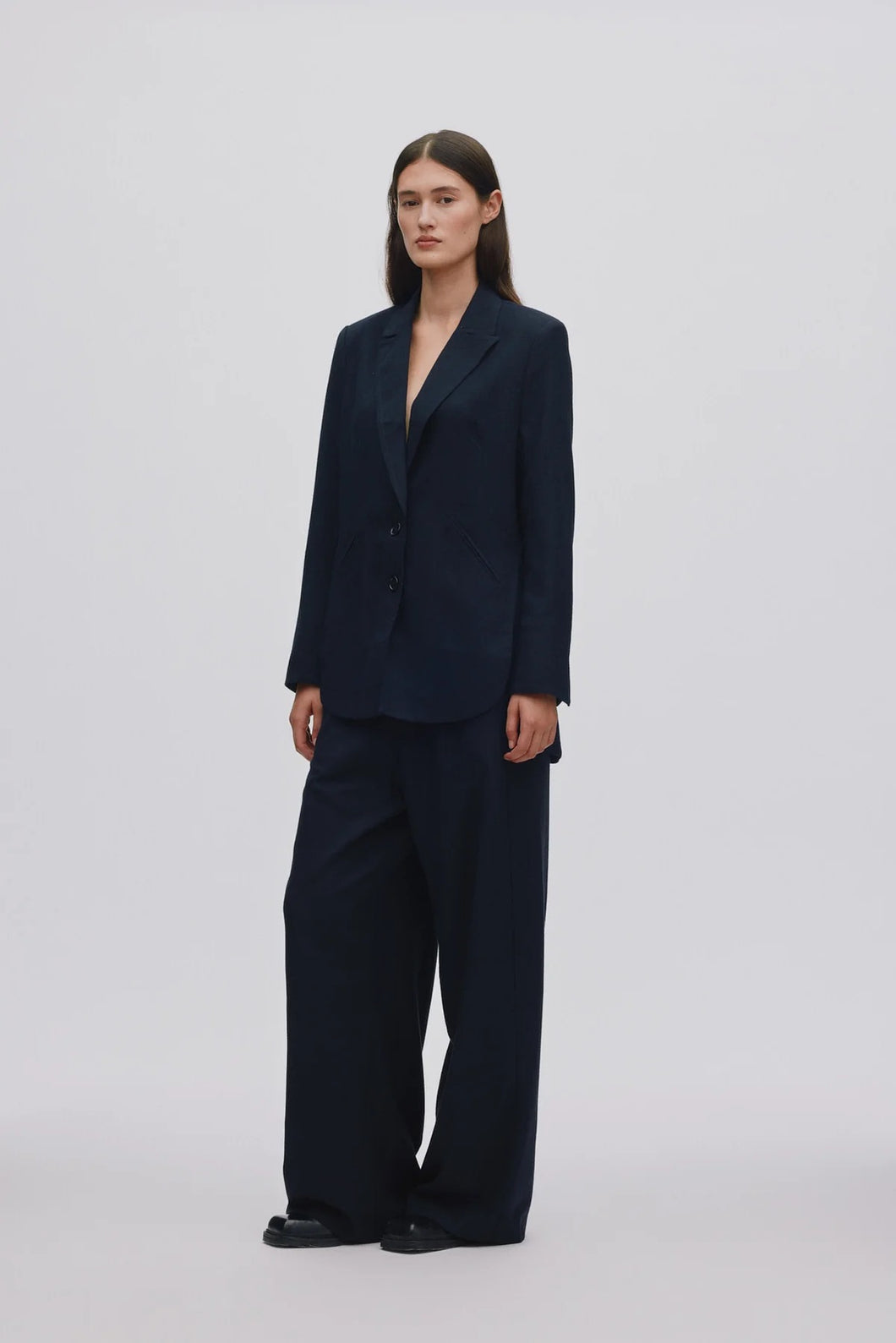 Rabens Saloner DRAPY TAILORING RELAXED PANTS Everdeen I Midnight
