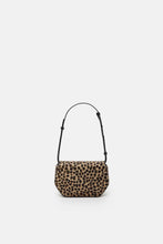 Afbeelding in Gallery-weergave laden, Closed Bag One S  Urban Beige C90424-89Z-22
