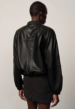 Afbeelding in Gallery-weergave laden, Herskind YVETTE LEATHER BOMBER JACKET Black 600 2240
