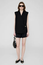 Afbeelding in Gallery-weergave laden, Anine Bing Venice Top Black A-07-4835-BLK26
