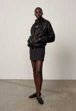 Afbeelding in Gallery-weergave laden, Herskind YVETTE LEATHER BOMBER JACKET Black 600 2240
