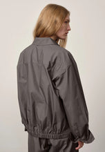 Afbeelding in Gallery-weergave laden, Herskind CATINA SHIRT Mink Grey 6046202
