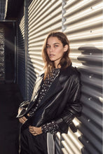 Afbeelding in Gallery-weergave laden, Haute L'Amitié HL10165 Leather Trench Jacket Mocca
