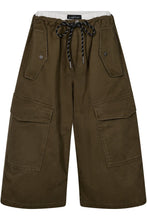 Afbeelding in Gallery-weergave laden, Haute L'Amitié HL11005 Pull On Cargo Bermudas Army
