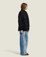 Afbeelding in Gallery-weergave laden, Alter Ego W804 HAYA SUEDE BLOUSE / Pinstripe
