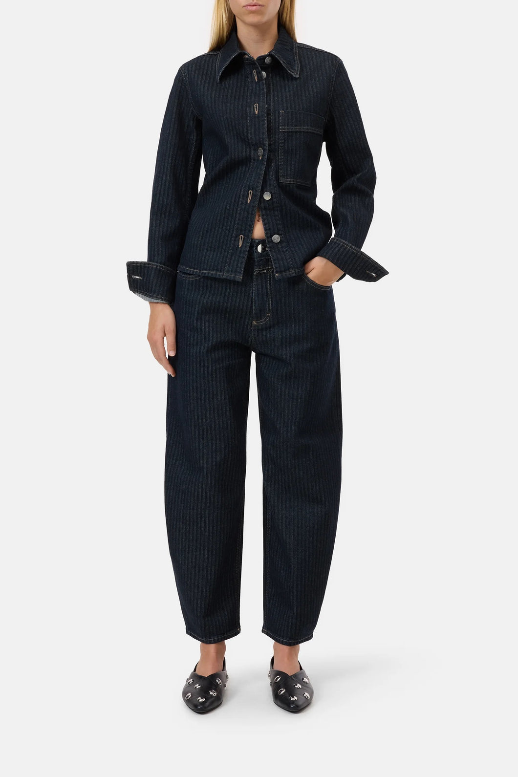 Closed Jazzie C21281-02T-2H
DBL Dark blue Length: 32