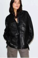 Afbeelding in Gallery-weergave laden, Raiine ARIA LEATHER SHIRT Black
