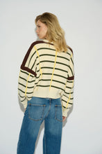 Afbeelding in Gallery-weergave laden, Badits Rafaela Ecru Sweater
