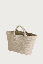 Afbeelding in Gallery-weergave laden, Marrea Large No Tan Lines 004 No Tan Lines
