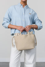 Afbeelding in Gallery-weergave laden, Marrea Midi No Tan Lines 004 No Tan Lines
