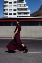 Afbeelding in Gallery-weergave laden, ÂME Antwerp Kilt Long Skirt | Plum
