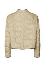 Afbeelding in Gallery-weergave laden, Rabens Saloner PASTEL QUILT JACKET - RAISA W25104101 Sand
