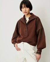 Afbeelding in Gallery-weergave laden, Sessùn 26109011 WYSSAL Turtle neck sweater 02372 Patina Brown 28
