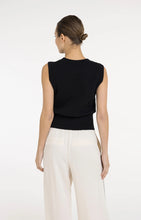 Afbeelding in Gallery-weergave laden, Yaya  Mouwloos fijngebreid vest  01-010160-605
