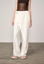Afbeelding in Gallery-weergave laden, Herskind Alina Midt Waist Pants More Colors
