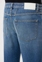 Afbeelding in Gallery-weergave laden, Closed Gillan Jeans C21564-18Q-4F MBL L:32
