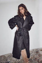 Afbeelding in Gallery-weergave laden, Haute L'Amitié HL10666 Oily Tech Trench Black

