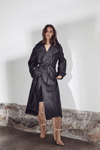 Afbeelding in Gallery-weergave laden, Haute L'Amitié HL10666 Oily Tech Trench Black
