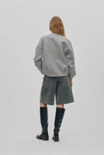 Afbeelding in Gallery-weergave laden, Rabens Saloner VARSITY JACKET - GLOD W26208211
