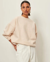 Afbeelding in Gallery-weergave laden, Sessùn 21308002 + 26208007 CHEBBI Oversize Sweatshirt
