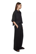 Afbeelding in Gallery-weergave laden, Drykorn Yarika Blouse 126082 black 1000

