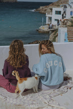 Afbeelding in Gallery-weergave laden, Coucou Joseph sweater - Light blue with ecru letters ONESIZE
