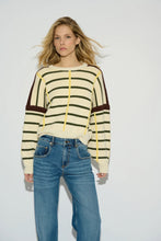 Afbeelding in Gallery-weergave laden, Badits Rafaela Ecru Sweater
