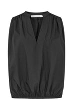 Afbeelding in Gallery-weergave laden, Rabens Saloner PAPERY SLEEVELESS BLOUSE - INGEBORG - more color options W26267101
