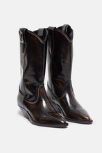 Afbeelding in Gallery-weergave laden, Closed Cowboy Boot Irish Coffee C99539-88W-22
