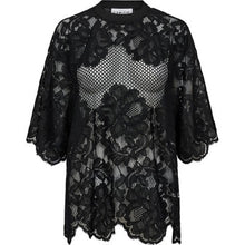 Afbeelding in Gallery-weergave laden, Haute L&#39;amitié Curvey Lace Tee Black

