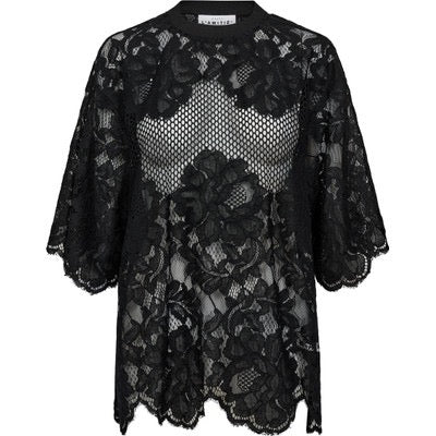 Haute L'amitié Curvey Lace Tee Black