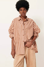 Afbeelding in Gallery-weergave laden, Sessùn  FONTANIA-Toffee Blush Blouse
