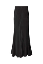 Afbeelding in Gallery-weergave laden, Rabens Saloner Sandwashed Long Skirt JELENA W24267102 Black
