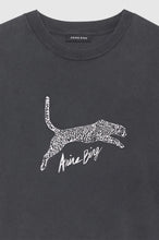 Afbeelding in Gallery-weergave laden, Anine Bing Walker Tee Spotted Leopard Washed Black A-08-2253-01 2A
