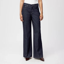 Afbeelding in Gallery-weergave laden, Drykorn Retain Pants Blue 260089 3000
