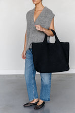Afbeelding in Gallery-weergave laden, Marrea Extra Large Di Nero 001 Di Nero
