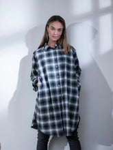 Afbeelding in Gallery-weergave laden, Ruby Tuesday Celest Shirtdress Fancy Check
