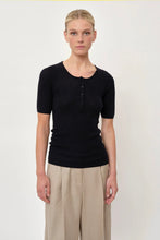 Afbeelding in Gallery-weergave laden, Herskind Agnes Knit Blouse Navy 015 5433825
