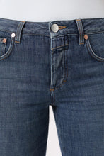 Afbeelding in Gallery-weergave laden, Closed Gillan Strap Detail Dark Blue C21565-16F-2E
