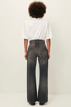 Afbeelding in Gallery-weergave laden, Sessùn Sailnim Jeans Graffit Wash
