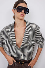 Afbeelding in Gallery-weergave laden, Bad Habits SHIRT SANDRA Black
