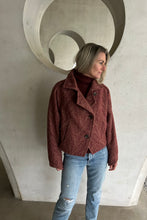 Afbeelding in Gallery-weergave laden, Rabens Saloner Herringbone Jacket  Burgundy Combo Lunna W24404102
