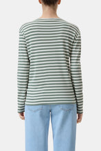 Afbeelding in Gallery-weergave laden, Closed Basic Longsleeve Faded Green C95594-420-ST
