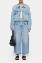 Afbeelding in Gallery-weergave laden, Closed Boxy Denim Jacket C97173-18S-53 Col LBL Light Blue
