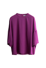 Afbeelding in Gallery-weergave laden, Ahlvar Gallery Thess Silk Tee Light Berry
