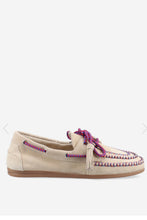 Afbeelding in Gallery-weergave laden, Posa Boat Loafer Fringe- Coloured Stitch Light Taupe
