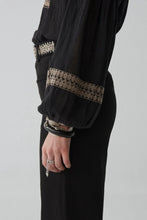 Afbeelding in Gallery-weergave laden, Maison Hotel Madurai Tina Blouse Charcoal 62063000
