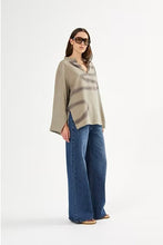 Afbeelding in Gallery-weergave laden, Rabens Saloner Fluid Kaftan Top Karima Ash Combo
